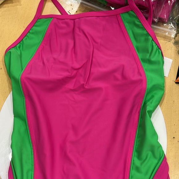TYR FEMALE PERFORMANCE ONE PIECE SUIT SIZE 36 PINK/GREEN BRAND NEW - Picture 5 of 6